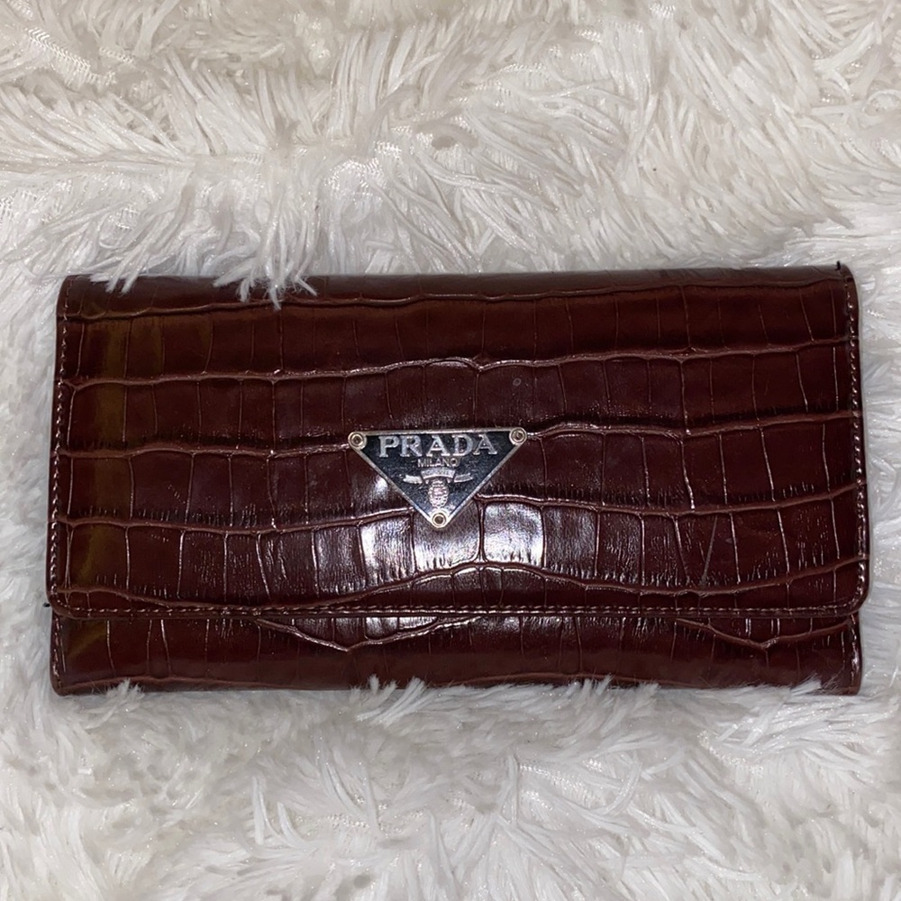 Vintage Authentic Prada snakeskin wallet